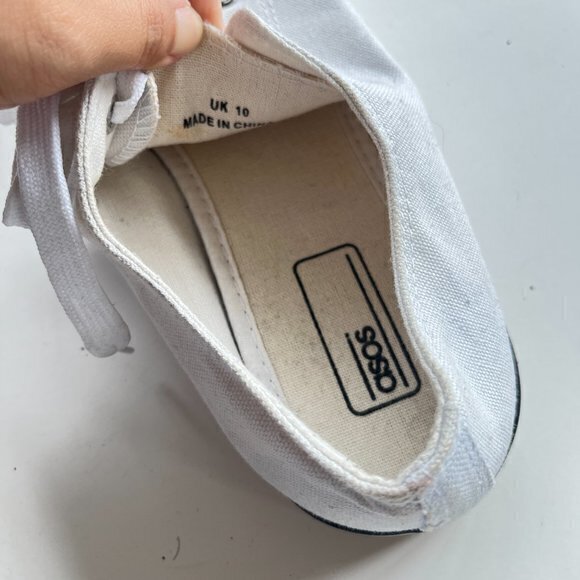 ASOS Lace Up Sneakers In White Canvas With Brown Cap Shoes Mens Sz UK 10 US 11 - Picture 5 of 6